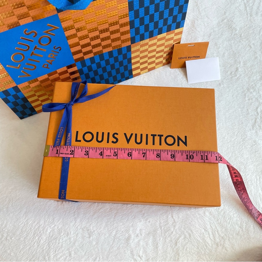 Louis Vuitton Gift Wrapping Bundle Empty Large Box + Ribbon + Shopping Bag NEW - Picture 6 of 7